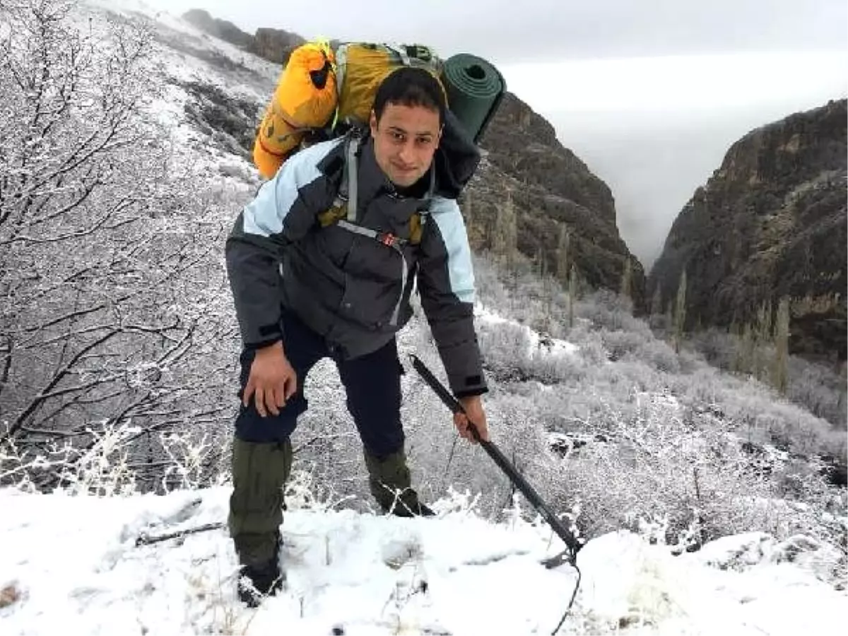 7 ay sonra cansız bedeni bulunan dağcı, toprağa verildi