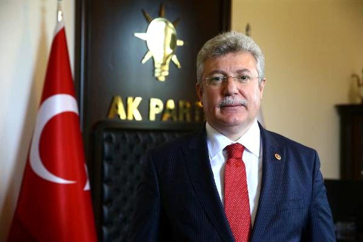 AK Parti\'li Akbaşoğlu: Sistemi tartışmaya açmak milletimize saygısızlık