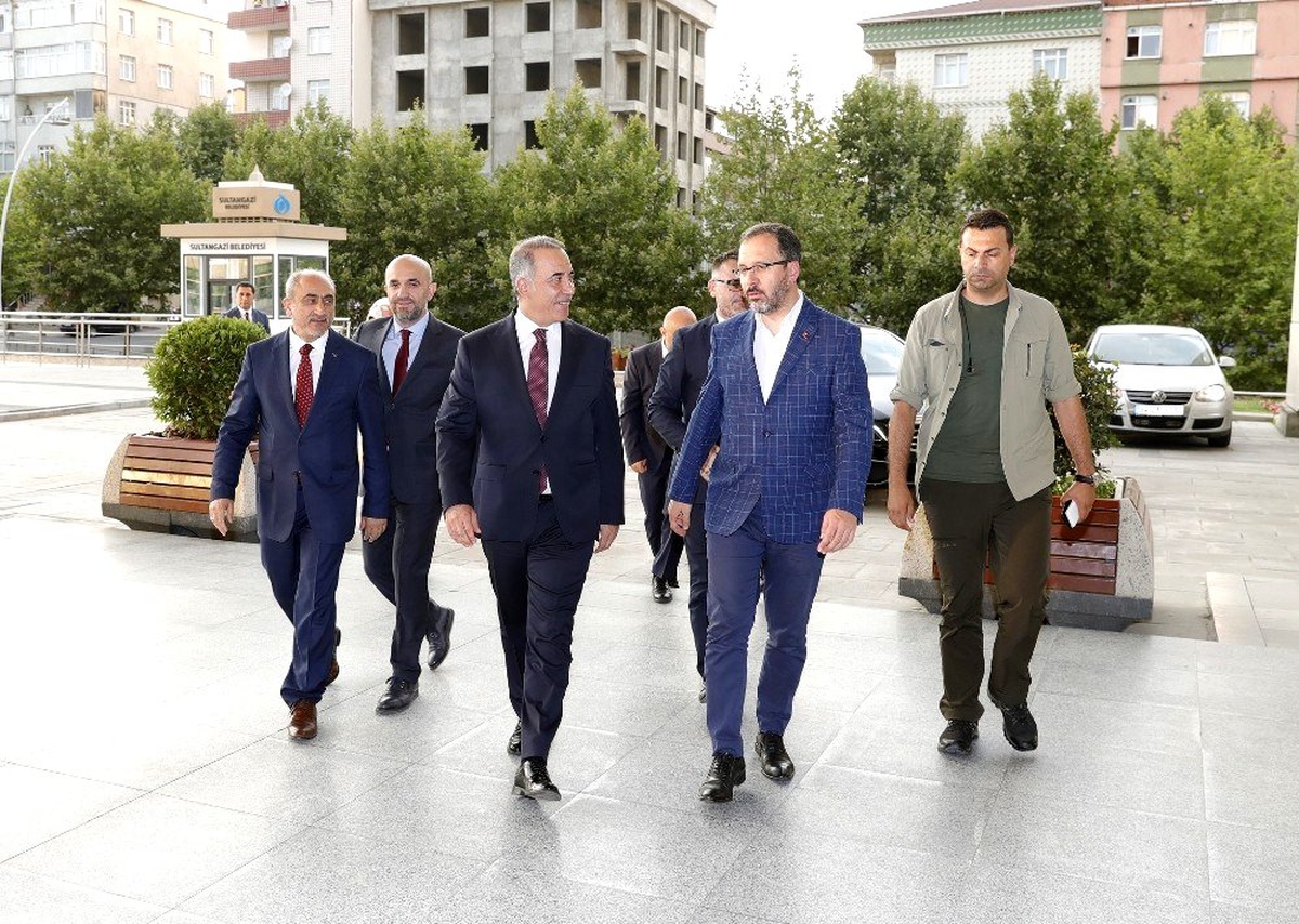 Bakan Kasapoğlu: "Sporu sadece futboldan ibaret saymıyoruz"