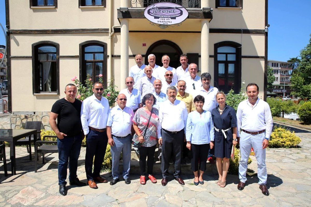 Başkan Akın: "Muhtarlarımız hizmetin temel taşlarıdır"