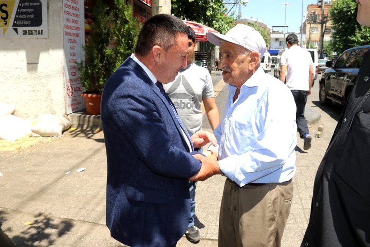 Başkan Beyoğlu\'nun esnaf ziyareti sürüyor