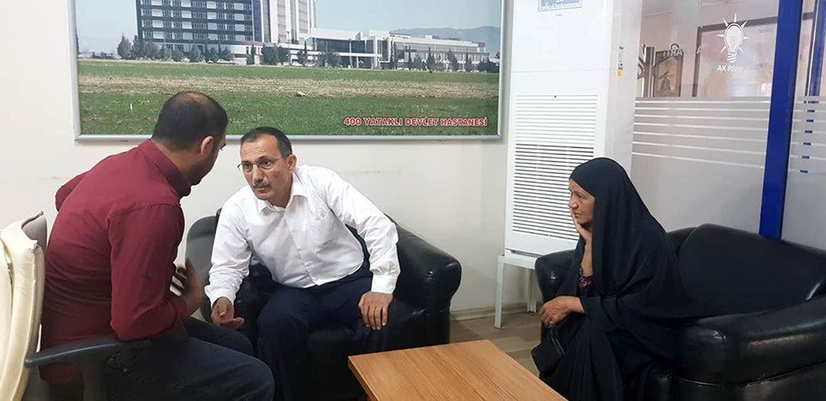Başkan Dağtekin vatandaşların sorunlarını dinliyor