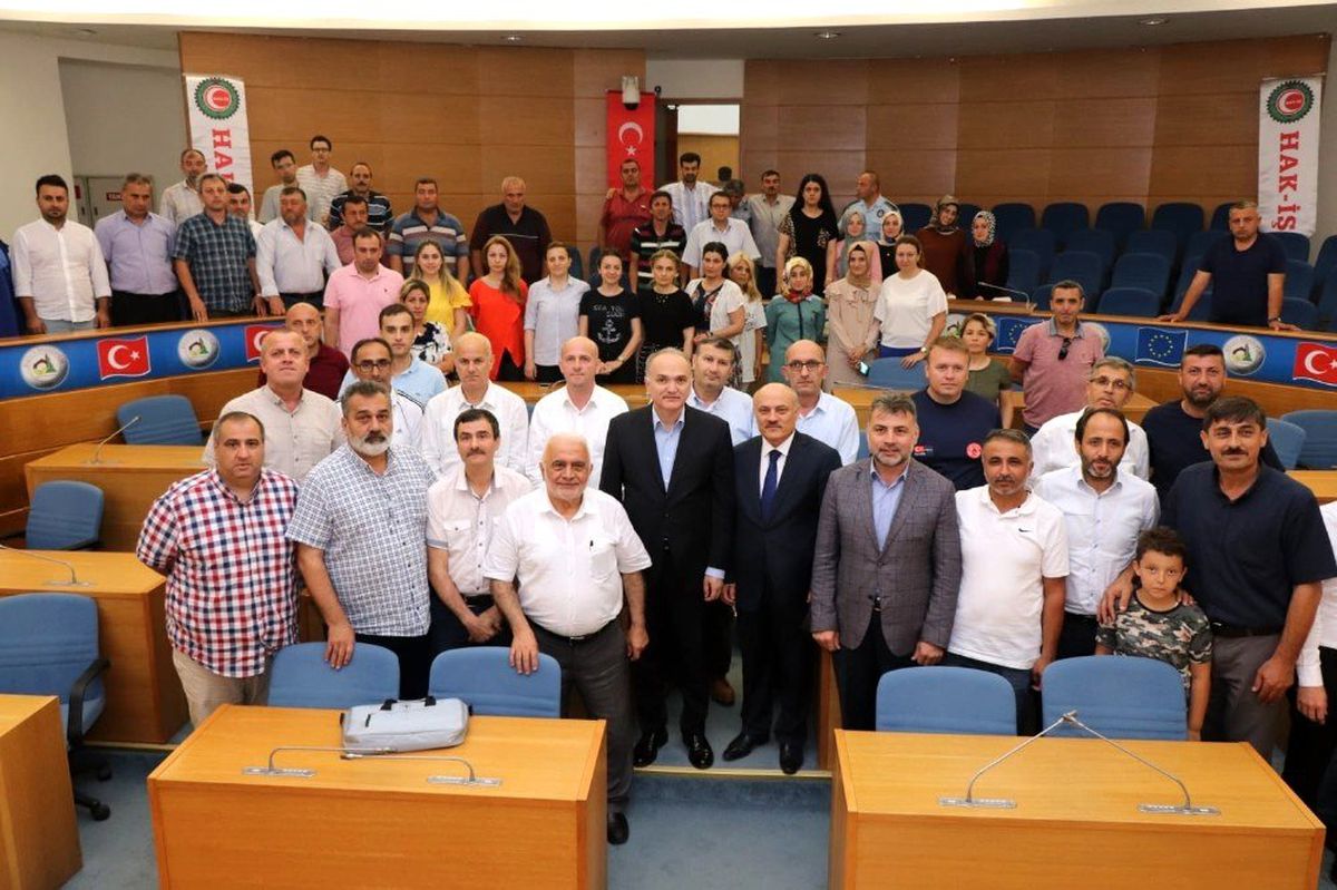Başkan Özlü toplu iş sözleşmesi imzalandı