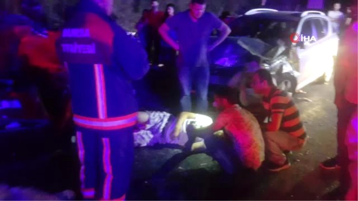 Bursa\'da trafik kazası: 1 ölü, 11 yaralı