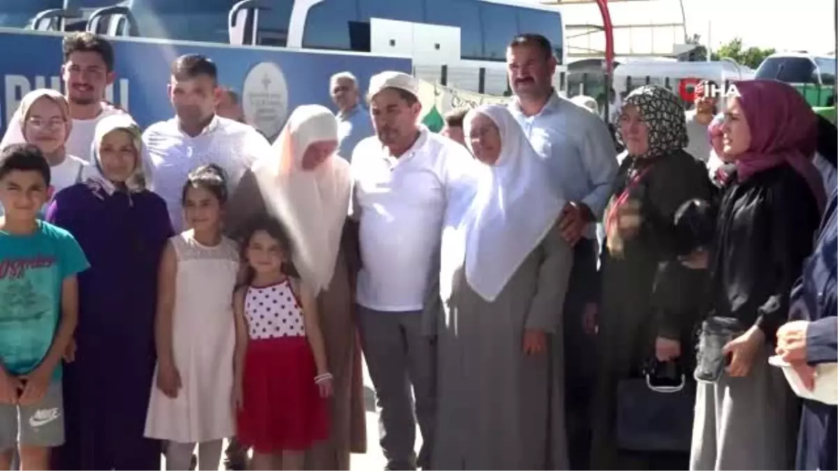 Bursalı hacı adayları dualarla uğurlandı