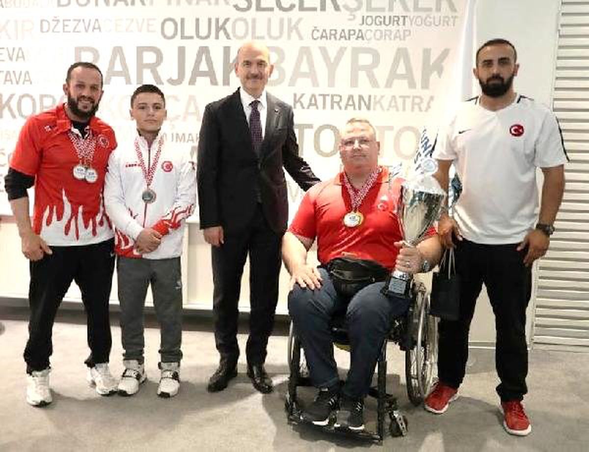 Dünya Bilek Güreşi Kupası\'nda 6 madalya