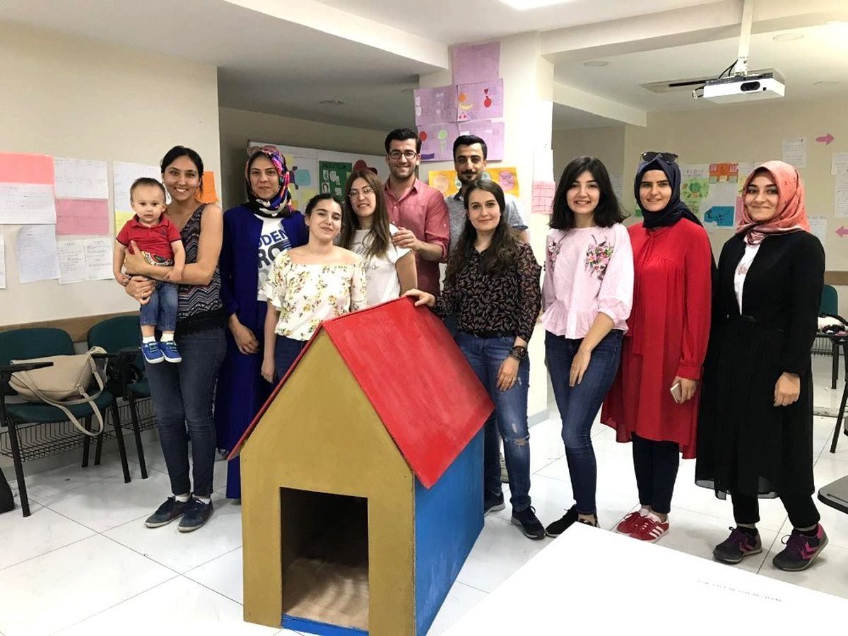 Geleceğin eğitimcilerden hayvan barınağına destek