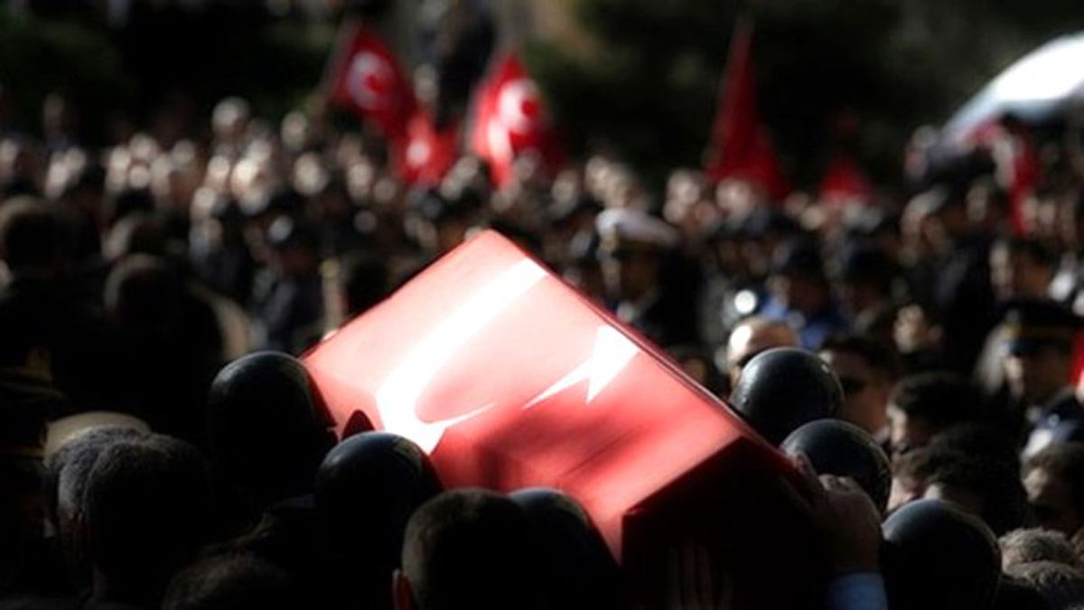 Hakkari\'de 2 asker şehit oldu
