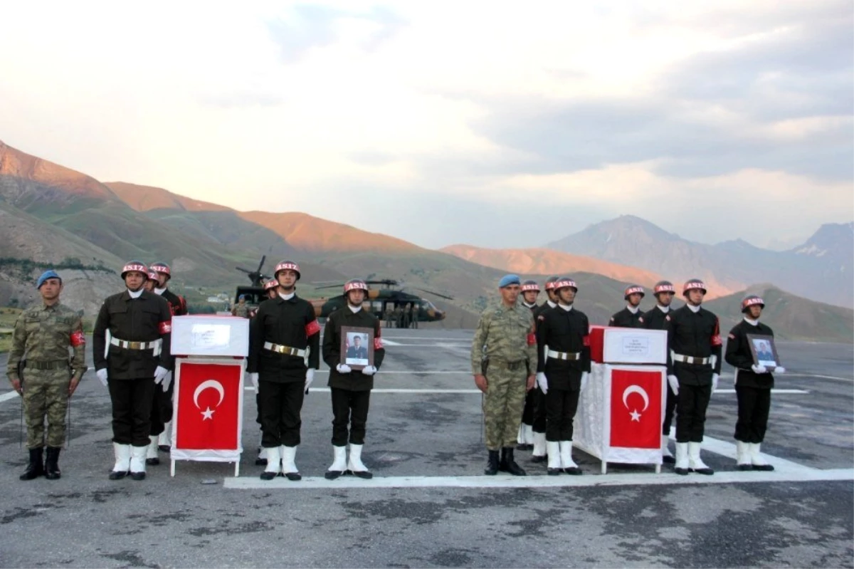 Hakkari\'de şehitleri uğurlama töreni