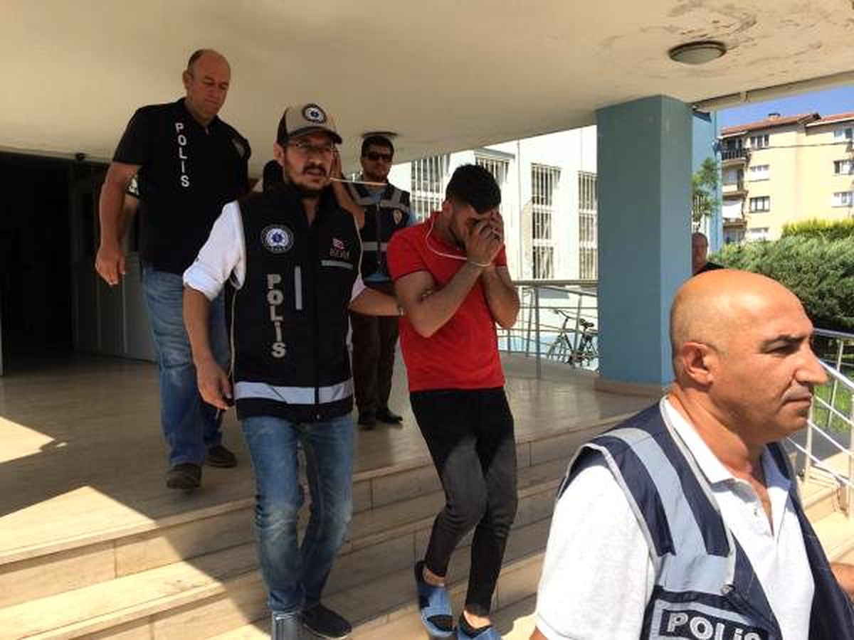 İzmir\'de, organizatör soruşturmasında 19 kişi adliyeye sevk edildi