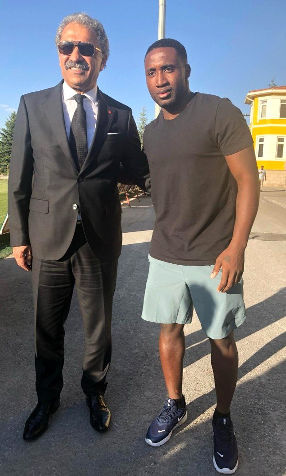 Kayserispor\'un yeni transferi Dja Djedje: "Kayserispor\'a isteyerek geldim"