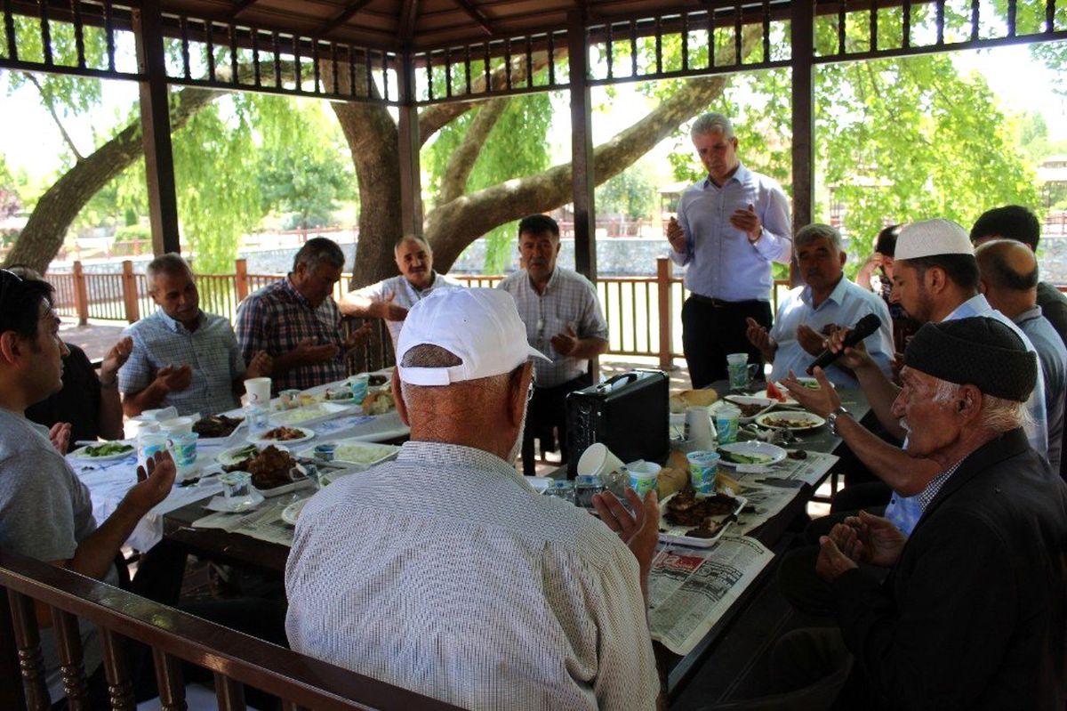 Kırşehirli Şehit Aileleri moral pikniğinde buluştu