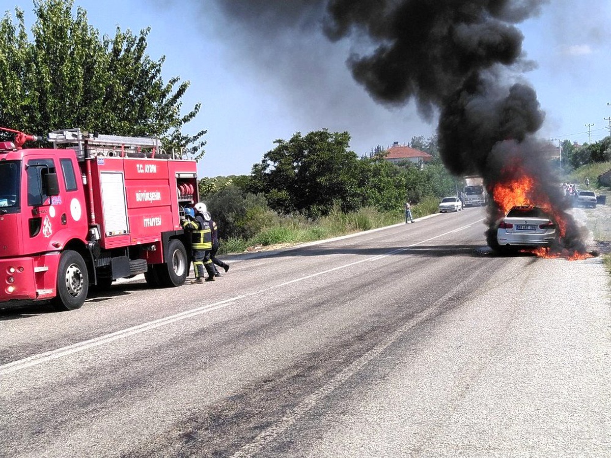 Komutanın yeni aldığı otomobili alev alev yandı