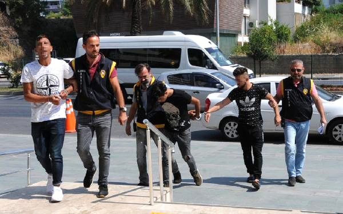 Kovalamacayla yakalanan hırsızlık şüphelileri adliyede