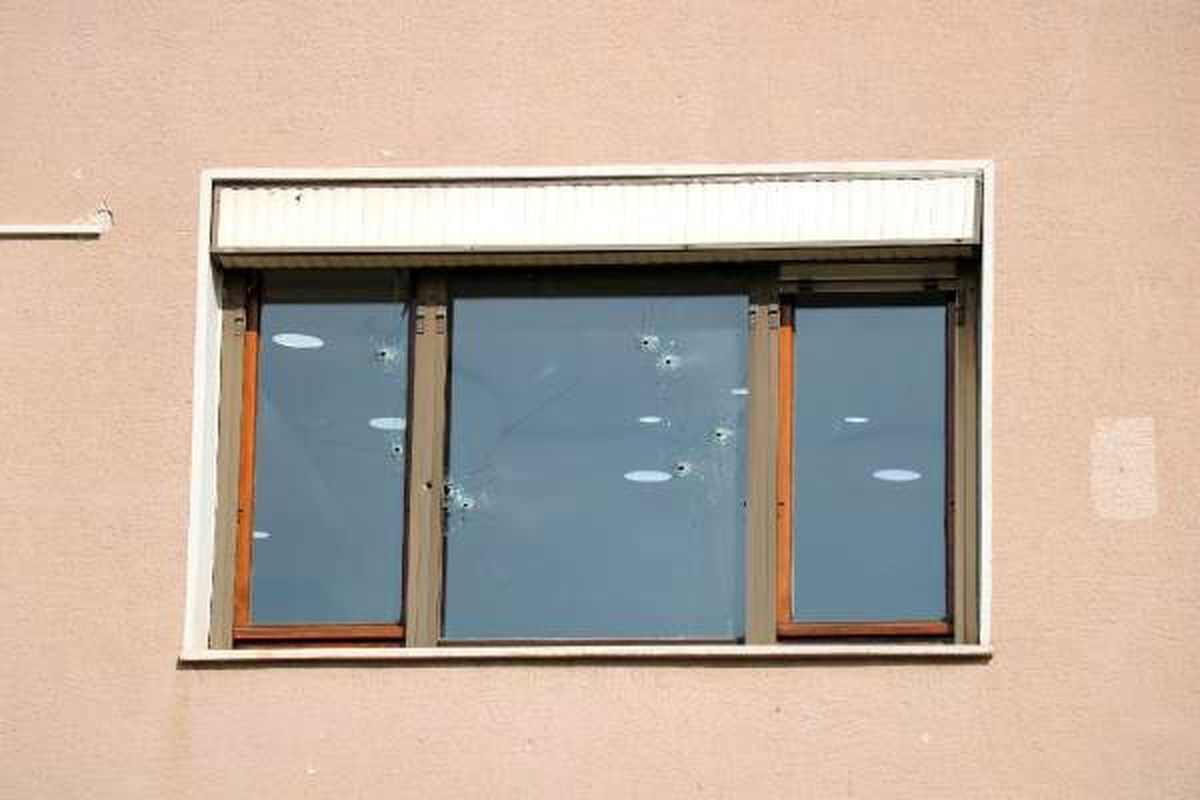 Pendik\'te firma binasına silahlı saldırı