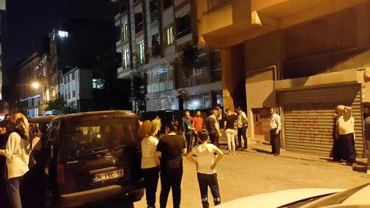 Sultangazi\'de 14 yaşındaki çocuk ihtihar etti