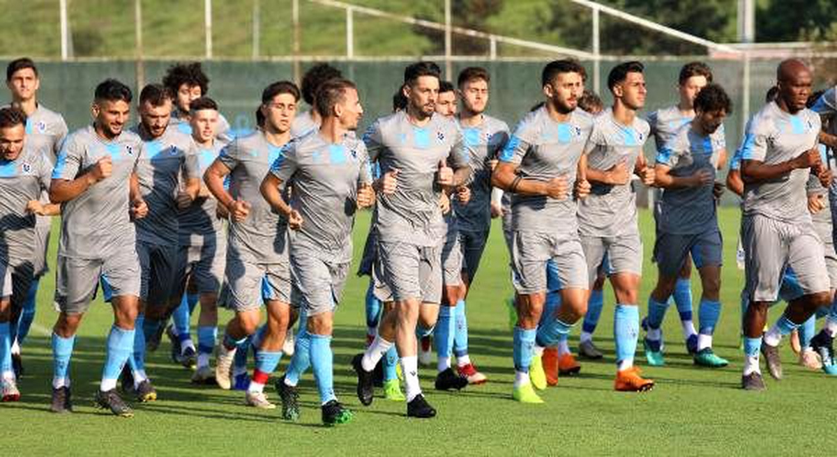 Trabzonspor, çift antrenmanla hazırlıklarını sürdürdü