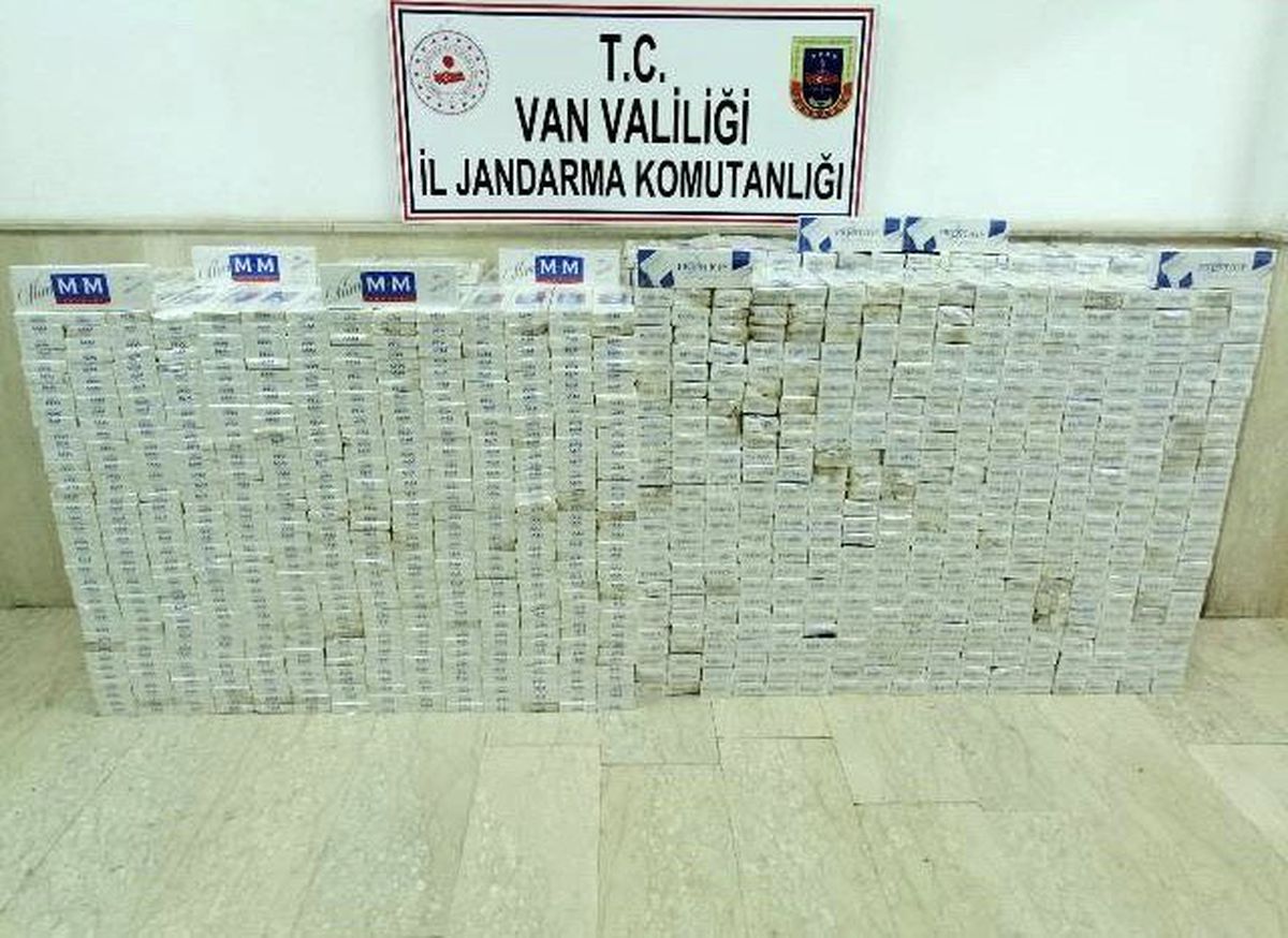 Van\'da 19 bin 719 paket kaçak sigara ele geçirildi