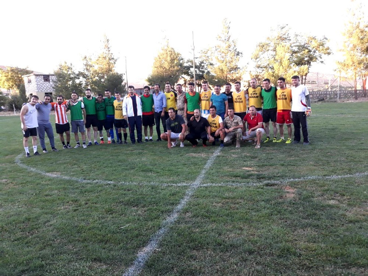 15 Temmuz demokrasi şehitleri anısına futbol turnuvası
