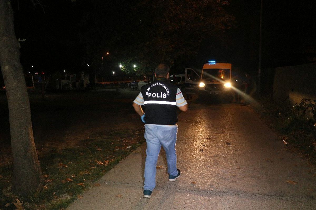Adana bıçaklı kavga: 1 ölü