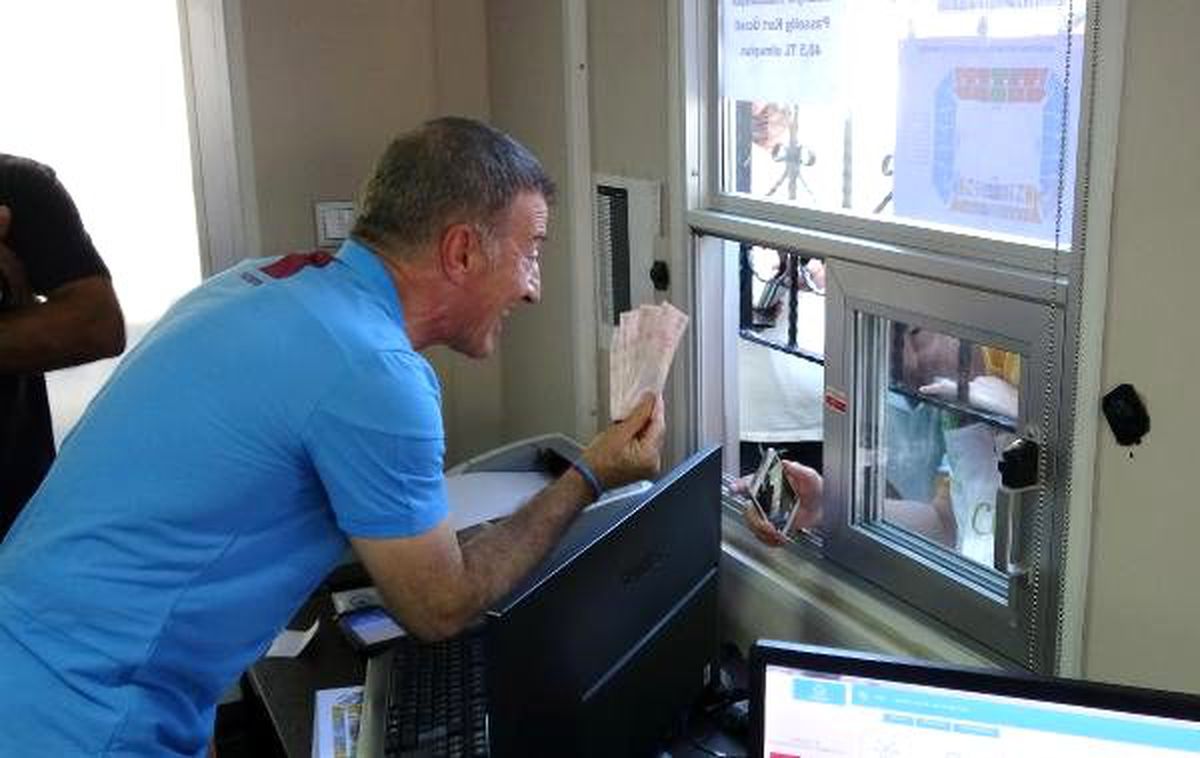 Ahmet Ağaoğlu kombine sattı, transfer açıklaması yaptı