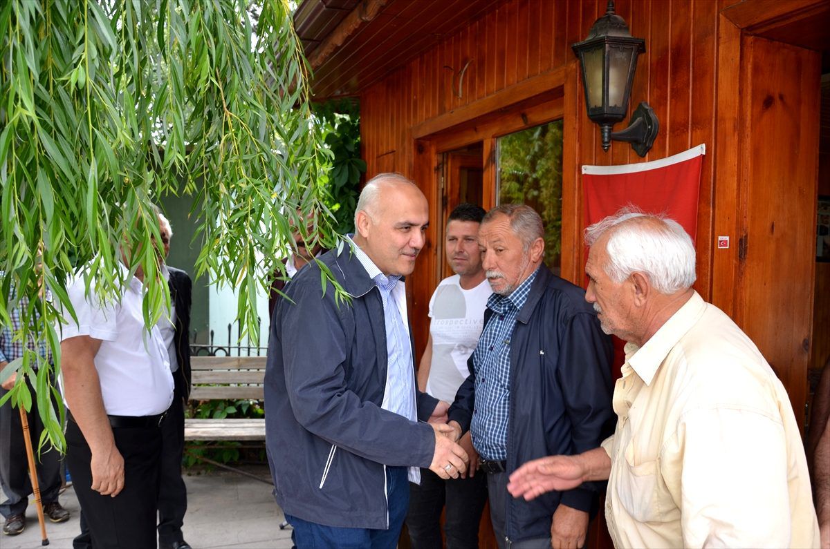 Başkan Acar\'dan taksi durağına ziyaret