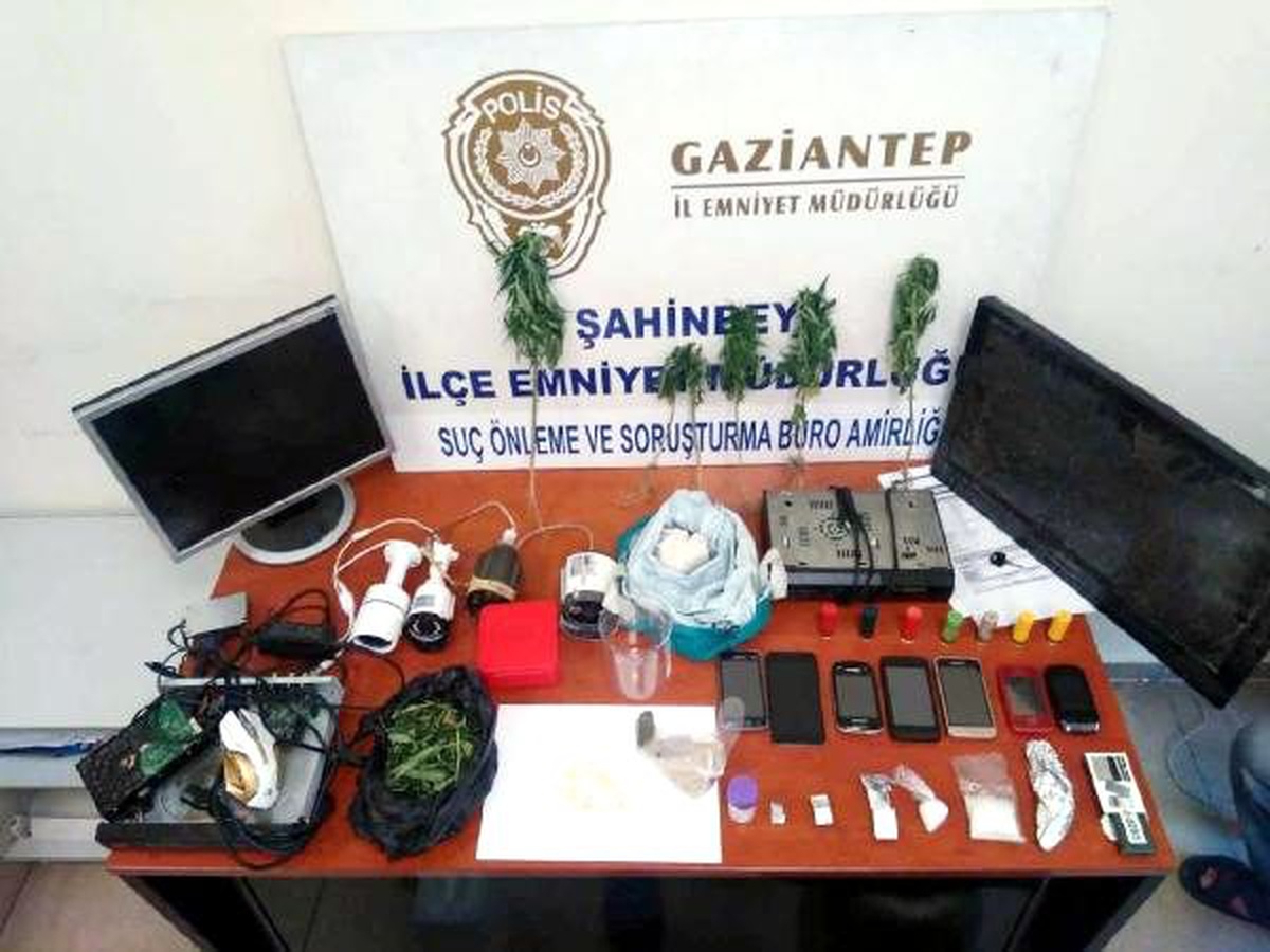 Çalıntı malzeme alıp, uyuşturucu satan şüpheli tutuklandı