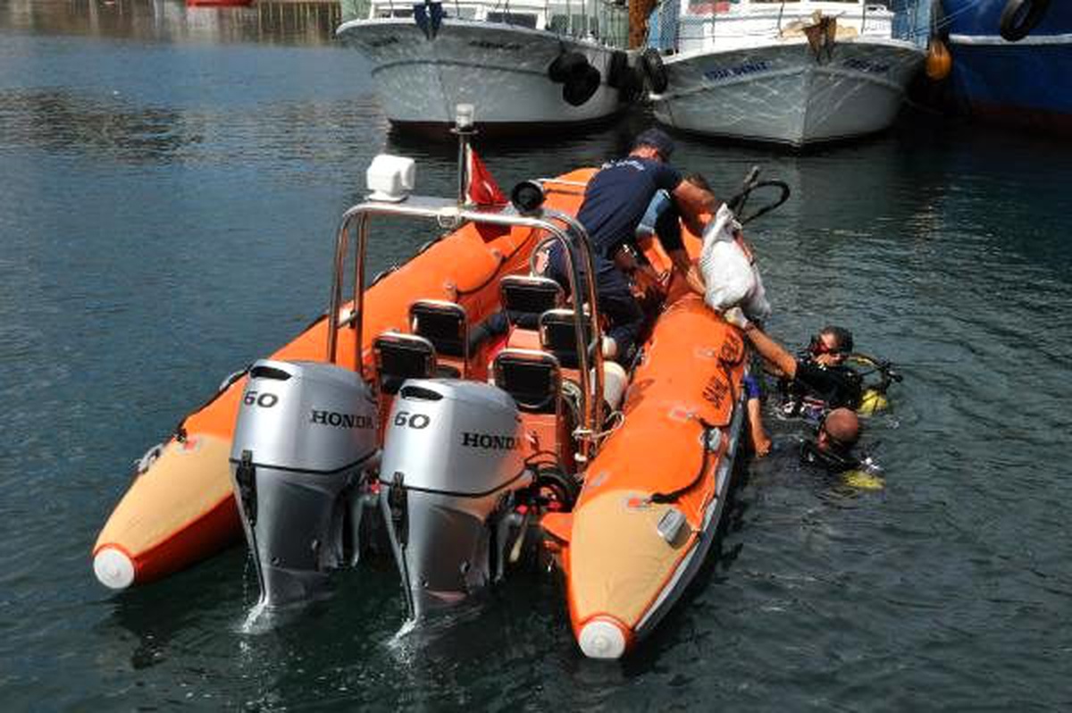Denizden elektrikli süpürge hortumu bile çıktı