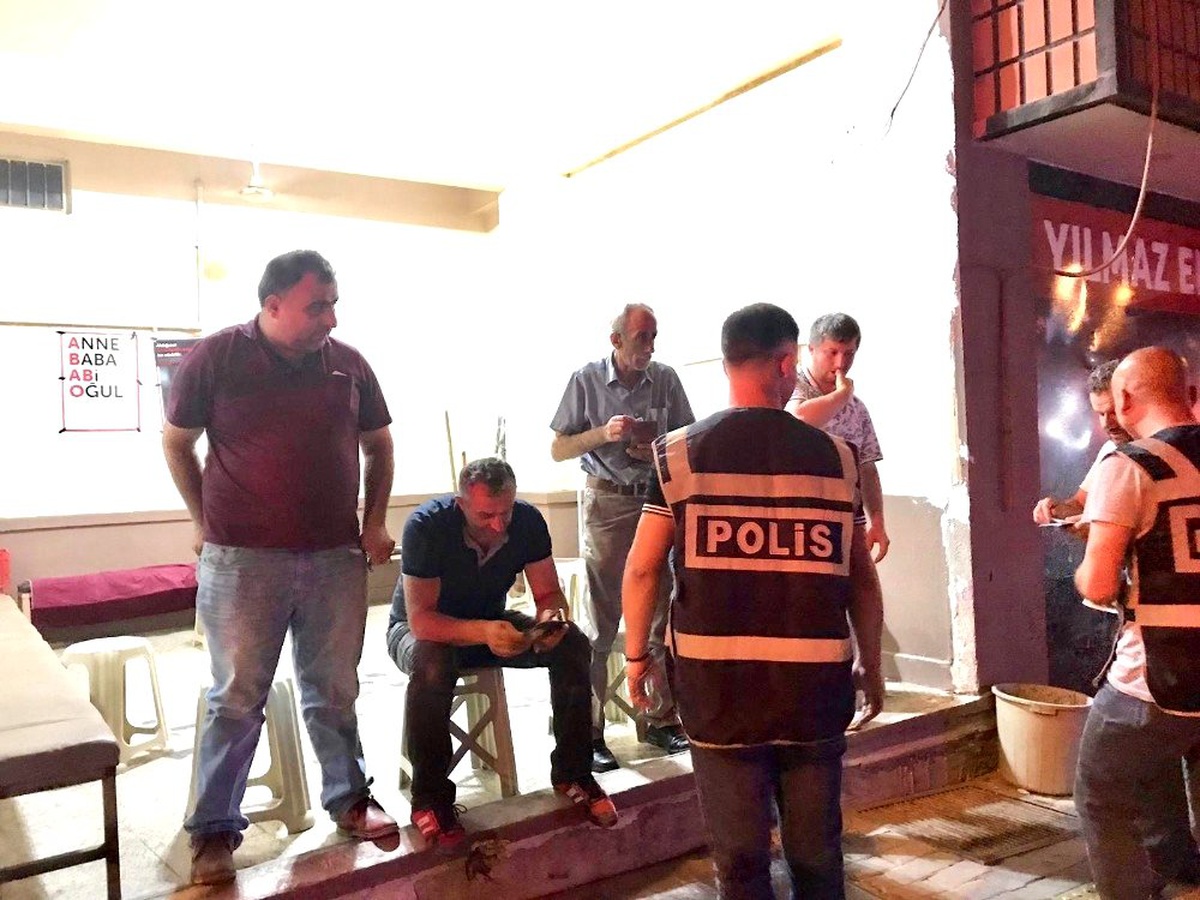 Eğlence mekanlarına büyük baskın