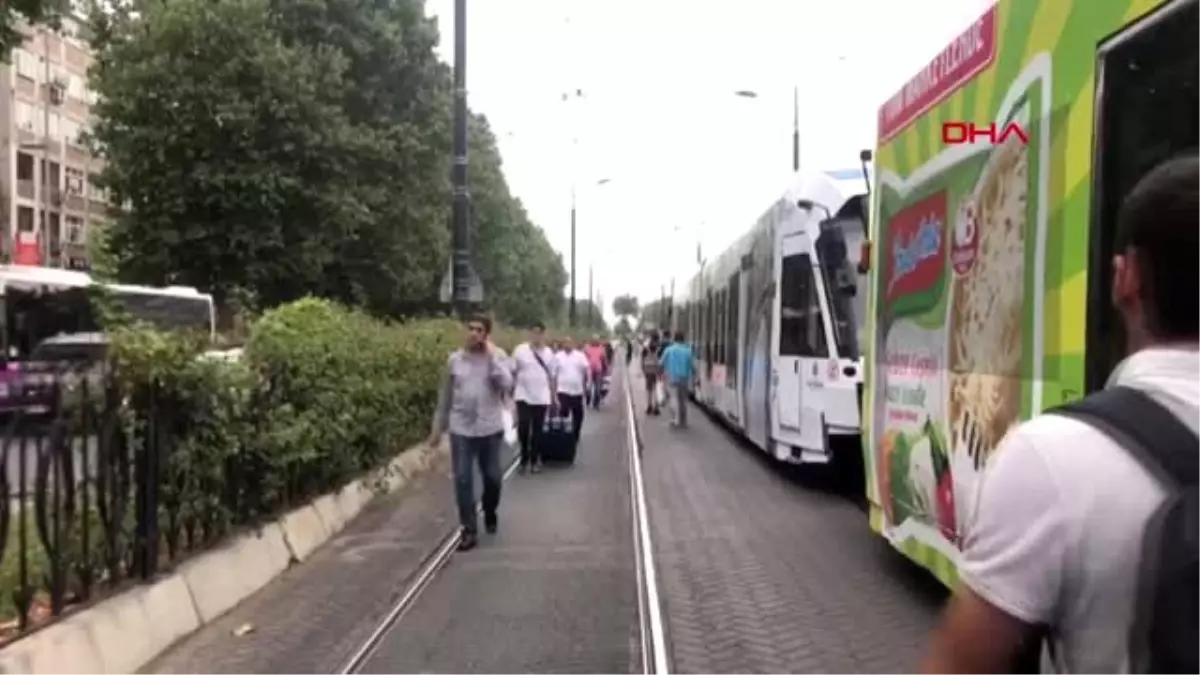 İSTANBUL-TRAMVAY ARIZA YAPTI SEFERLER AKSADI