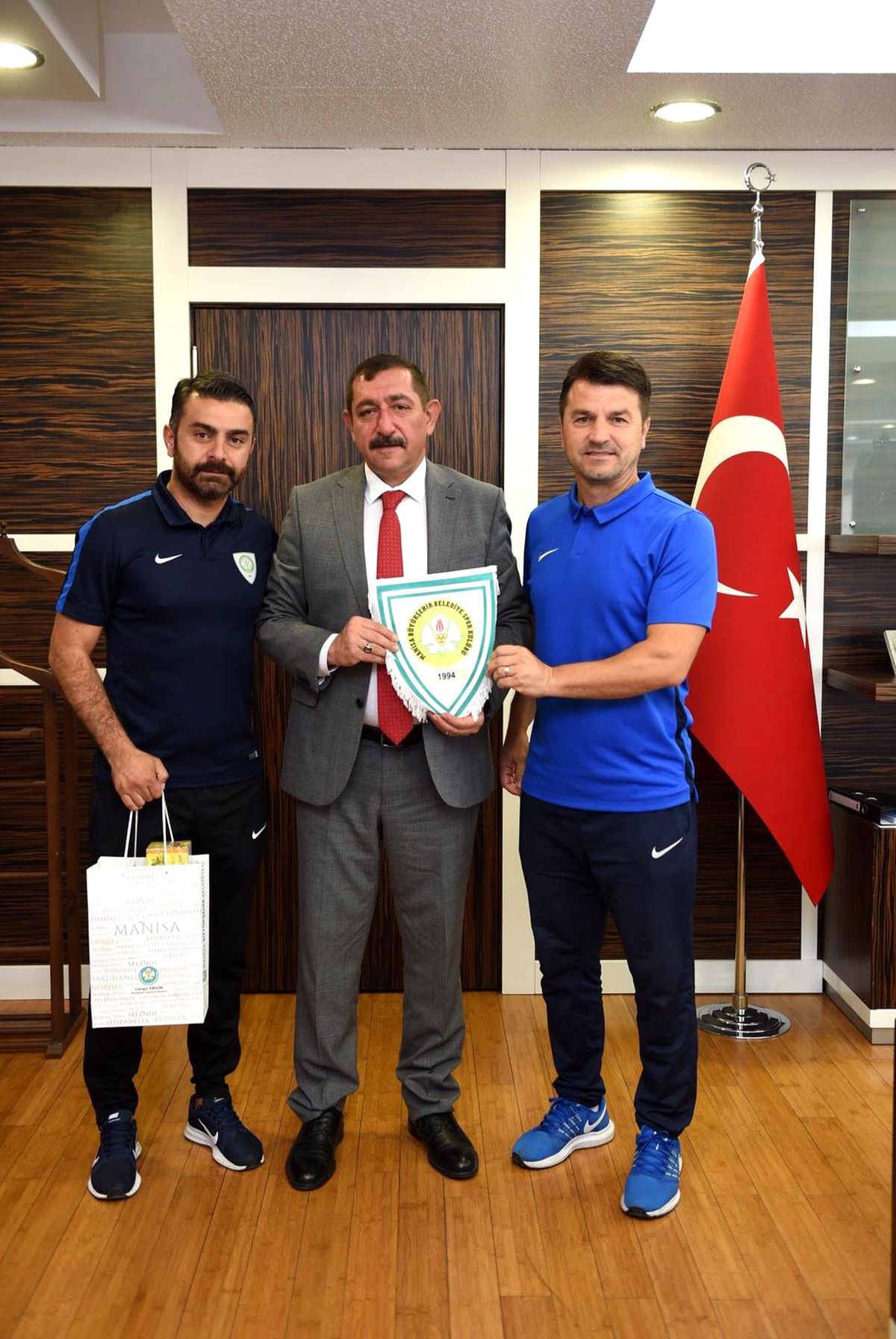 Kastamonu\'dan Başkan Ergün\'e spor yatırımı övgüsü