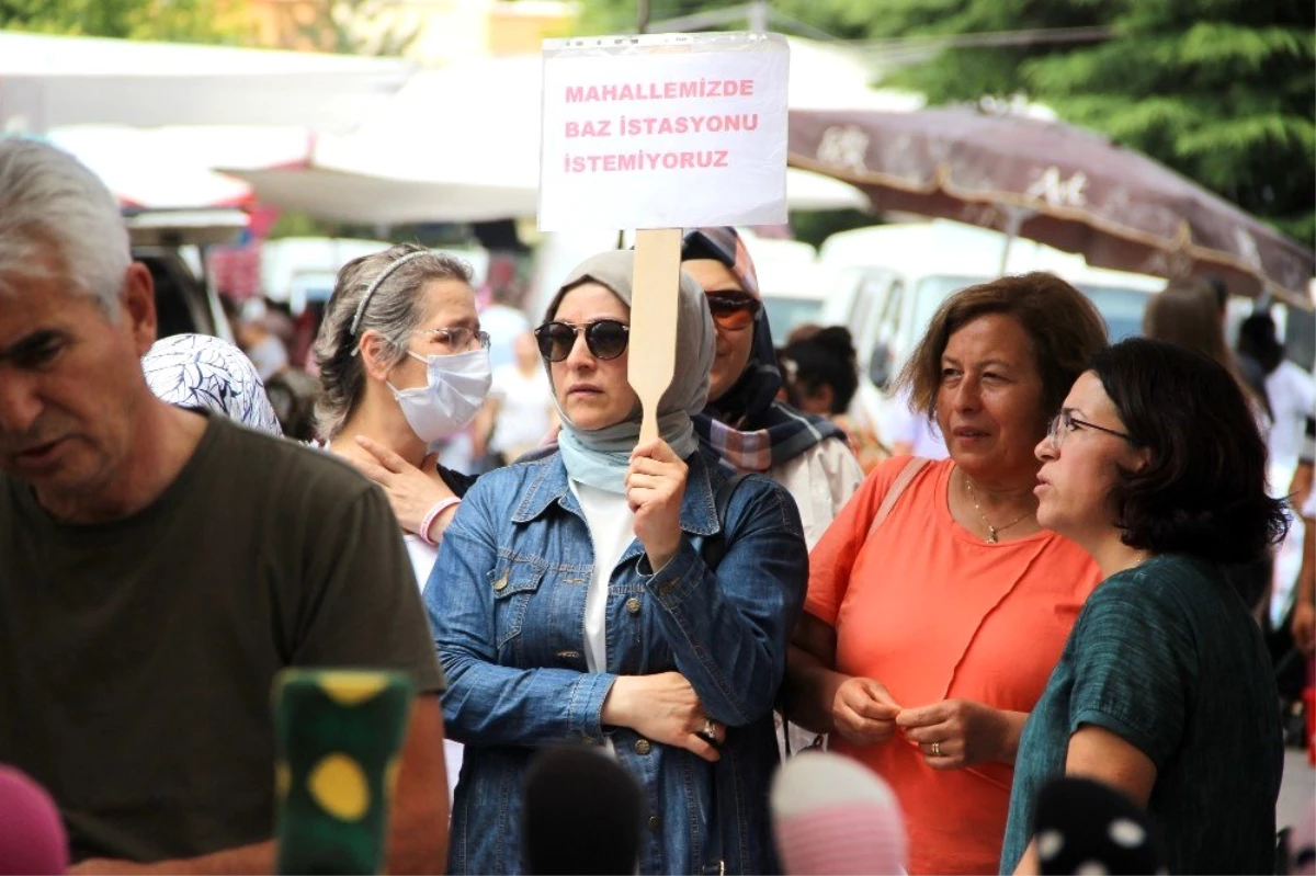 Mahalle kadınlarından pazarda baz istasyonu protestosu
