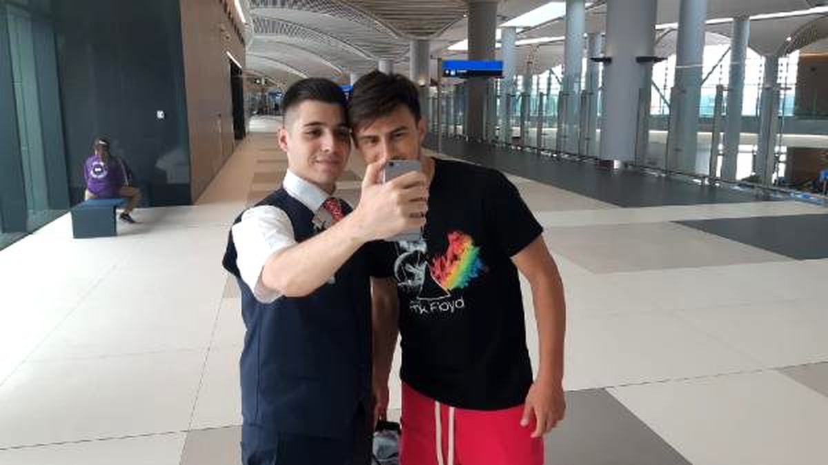 Napoli ile adı geçen Eljif Elmas, İstanbul\'a geldi