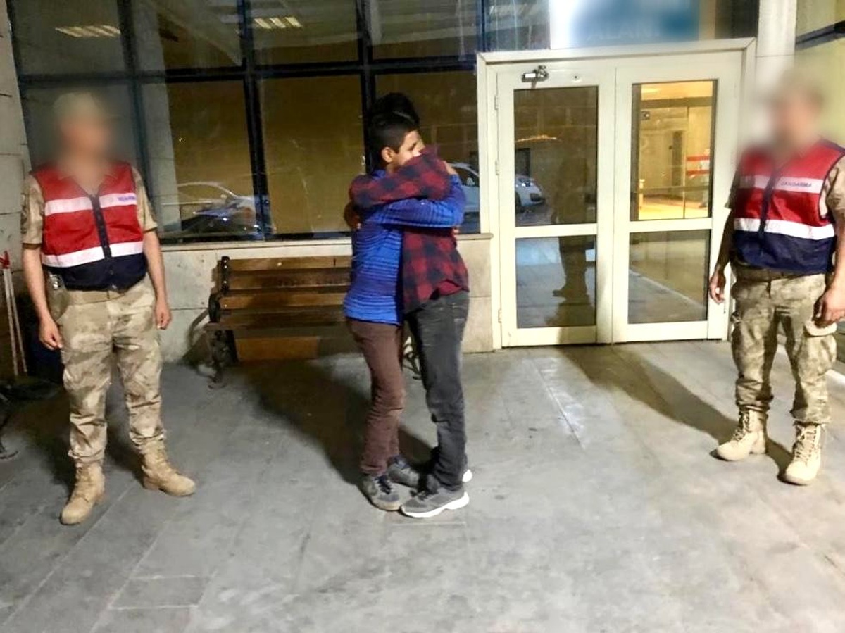 Siirt\'te kayıp çocuğu jandarma buldu