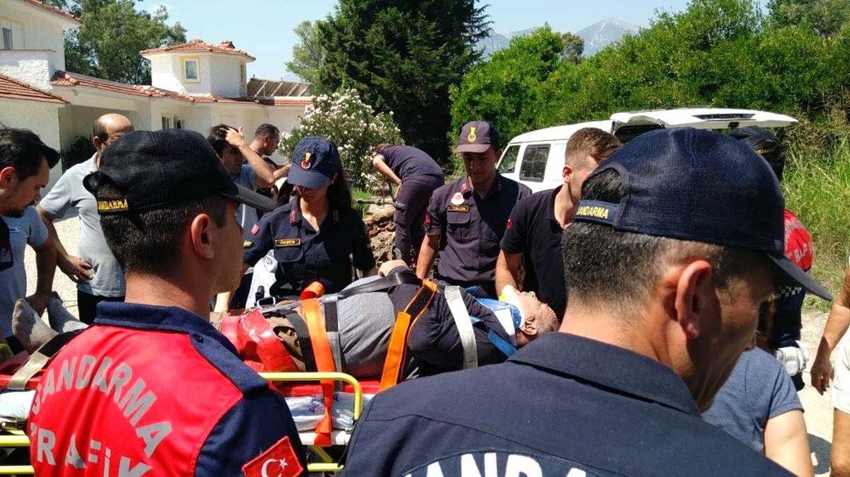 Su kuyusuna düşen Alman vatandaşa Nefes kesen kurtarma operasyonu
