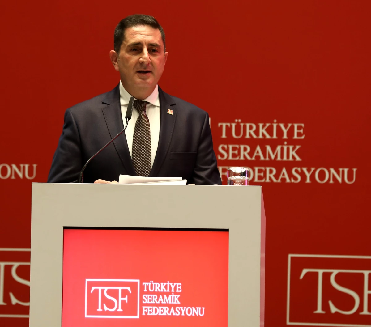 Türkiye Seramik Federasyonu 2021\'e kadar Erdem Çenesiz\'e emanet