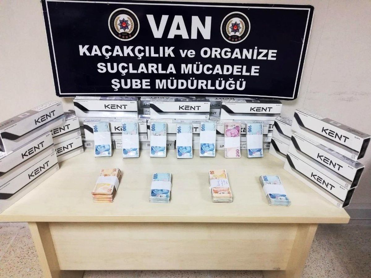 Van\'da kaçak sigara ve para ele geçirildi