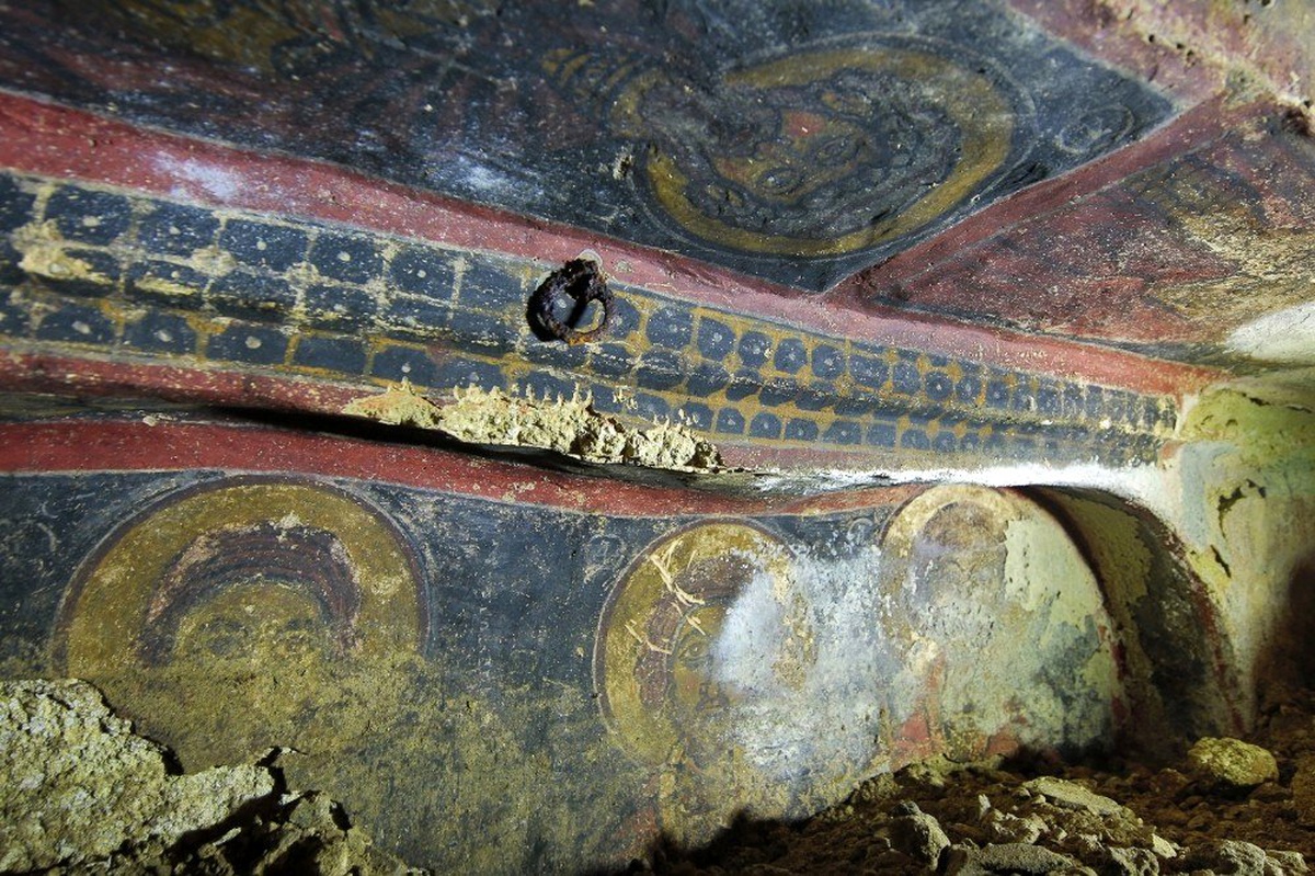 Yer altı şehrinde 800 yıllık kilise bulundu