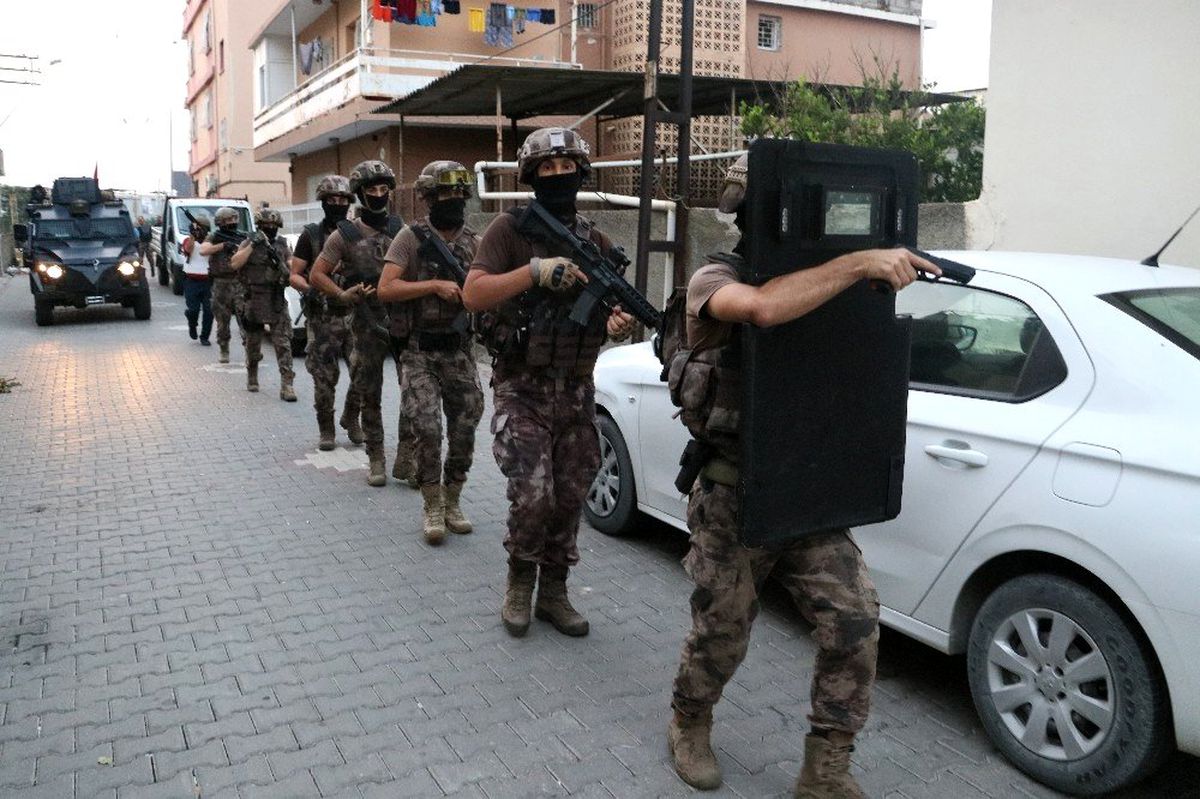 Adana\'da DHKP-C operasyonu: 8 gözaltı kararı