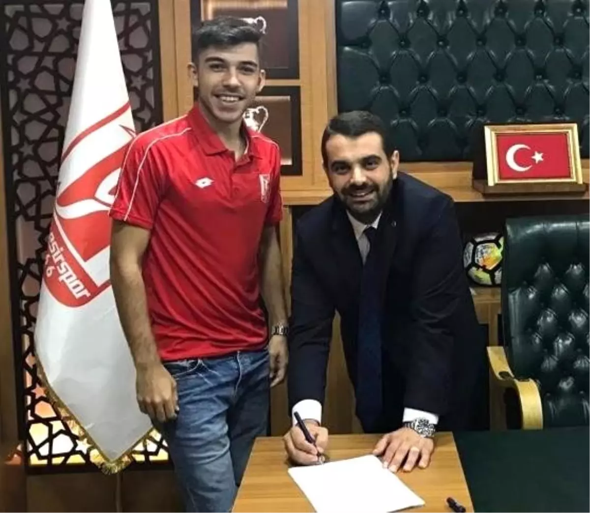 Balıkesirspor\'da iç transferde üç isimle anlaşıldı