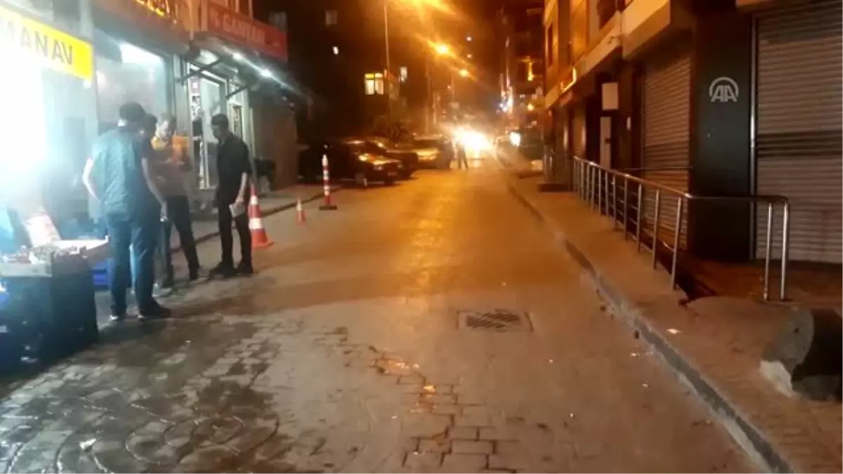 İstanbul Beyoğlu\'nda motosiklet çetesi terör estirdi!