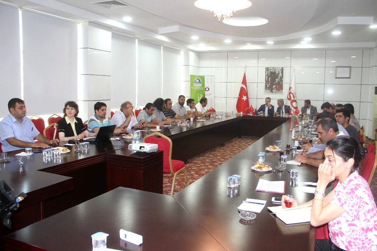 Elazığ\'da yatırımcılara Körfez ülkeleri anlatıldı