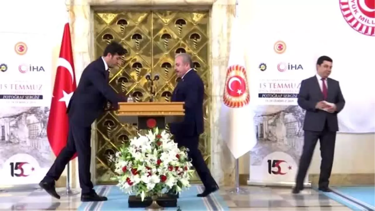 "Foto Muhabirlerinin Gözüyle 15 Temmuz Hain Darbe Girişimi" fotoğraf sergisi