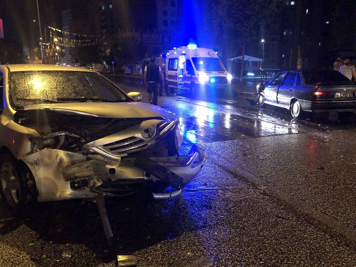 Gece saatlerinde başlayan yağış kaza getirdi