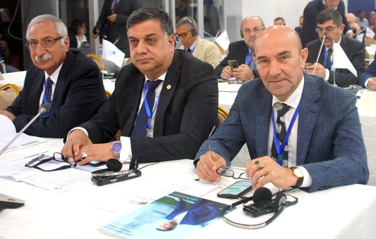 İzmir dünya sahnesinde