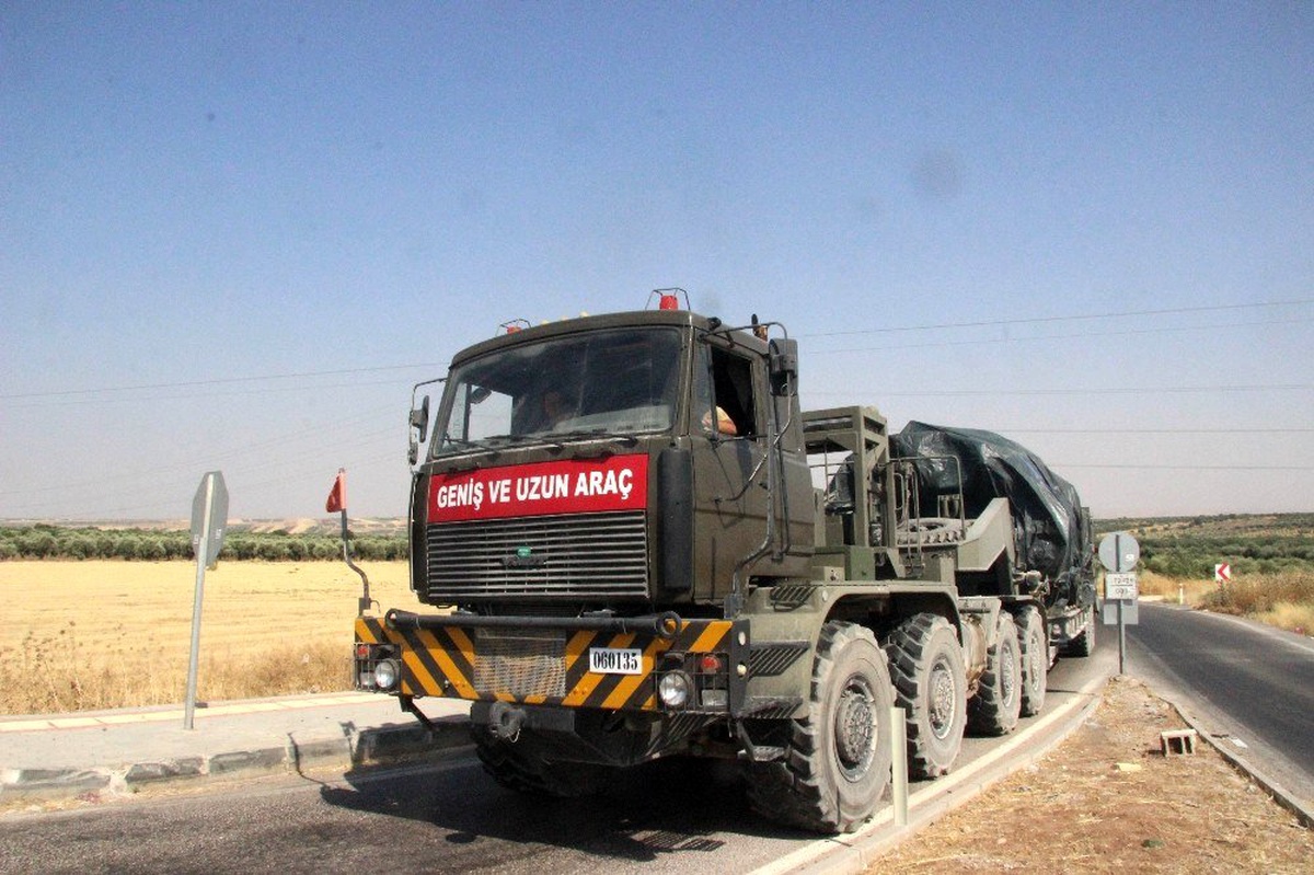 Kilis\'ten Fırat\'ın doğusuna yoğun sevkıyat