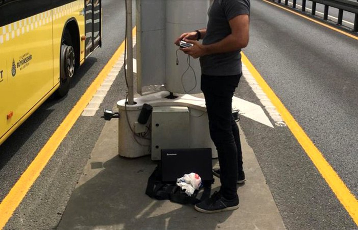Metrobüs güzergahındaki rüzgar türbinleri dünyaya açılıyor