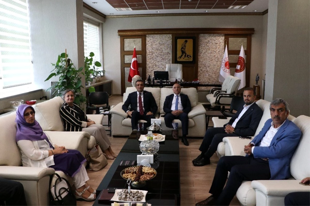 TBMM Dilekçe Komisyonu Başkanı Satır, Mersin Cumhuriyet Başsavcısı Ercan\'ı ziyaret etti