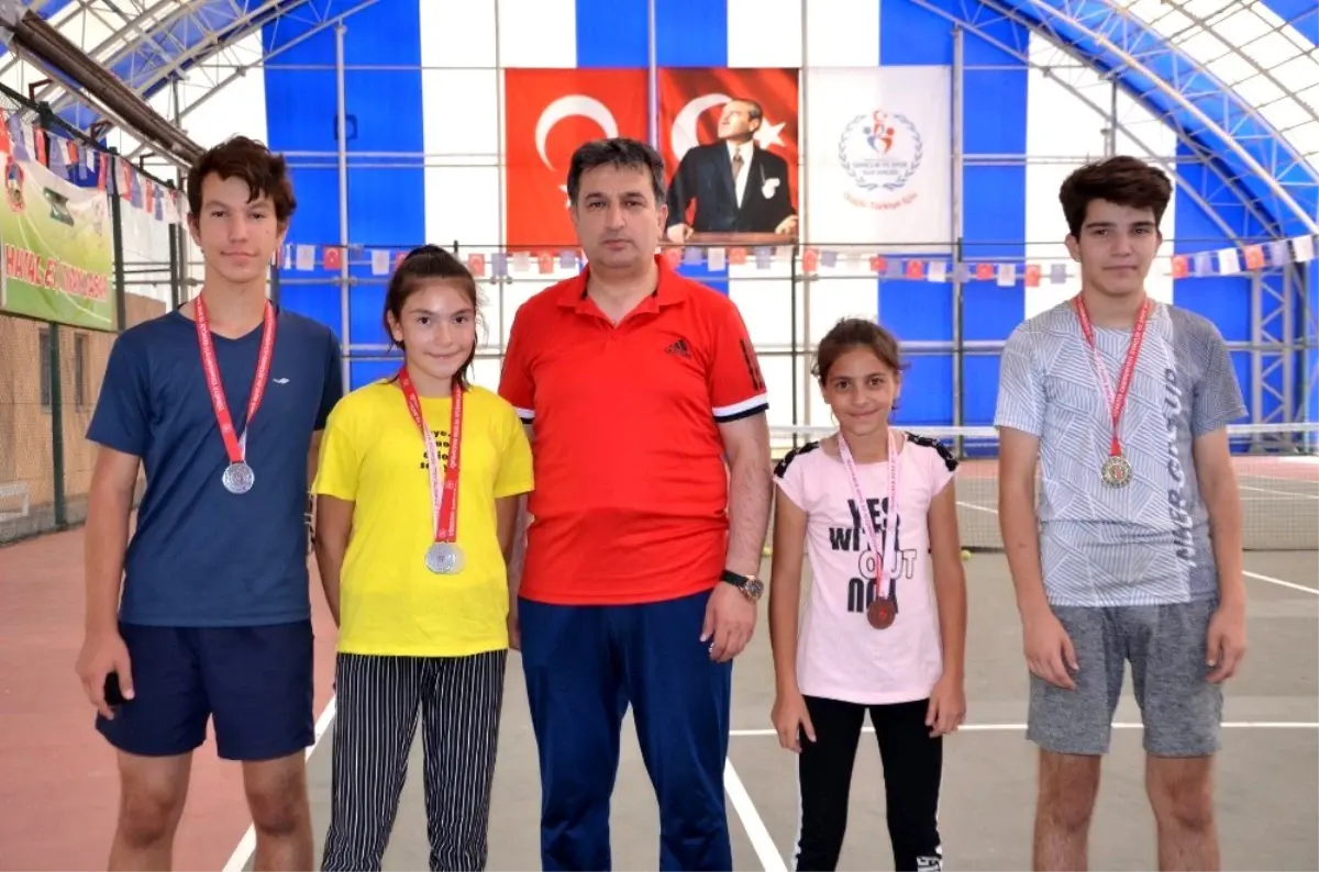 15 Temmuz Demokrasi ve Milli Birliği Günü Tenis Turnuvası Tamamlandı