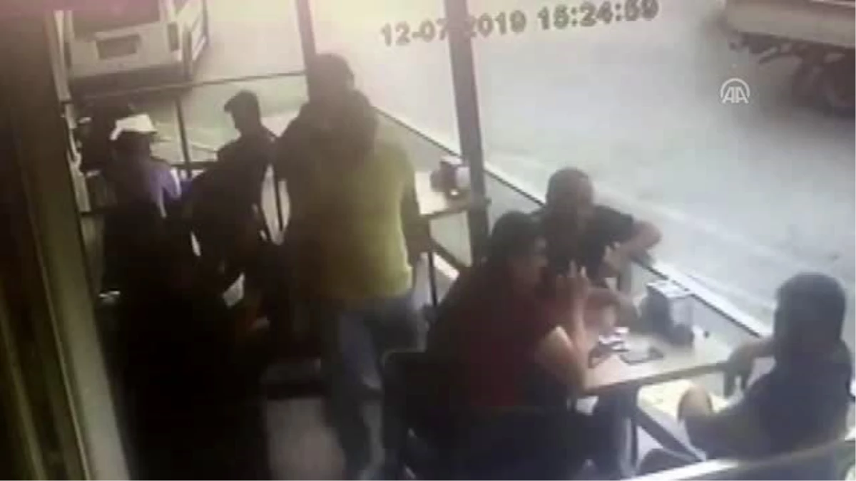 Bursa\'da kafeterya önünde cinayet